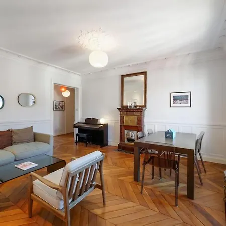 Amazing For 5 In Oberkampf Parigi