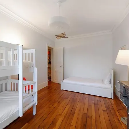 Amazing For 5 In Oberkampf Parigi